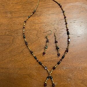 Beautiful Beaded Necklace And Earings Vintage